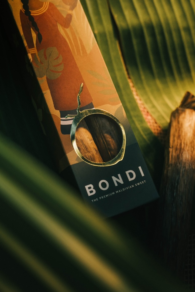 Maldivian Bondi — gift packaging close-up